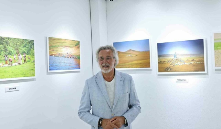 Nilufer8217de-Uzaklarda-Bir-Yerlerde-Sergisi-Acildi-featured