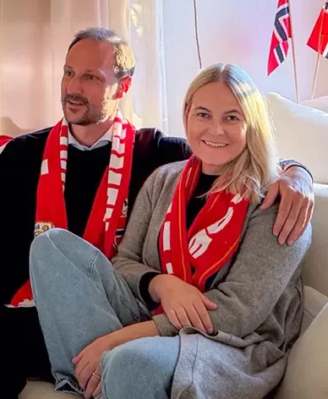 Norvec-Prensesi-Mette-Maritin-riskli-ameliyat-sonrasi-ilk-kareleri-featured