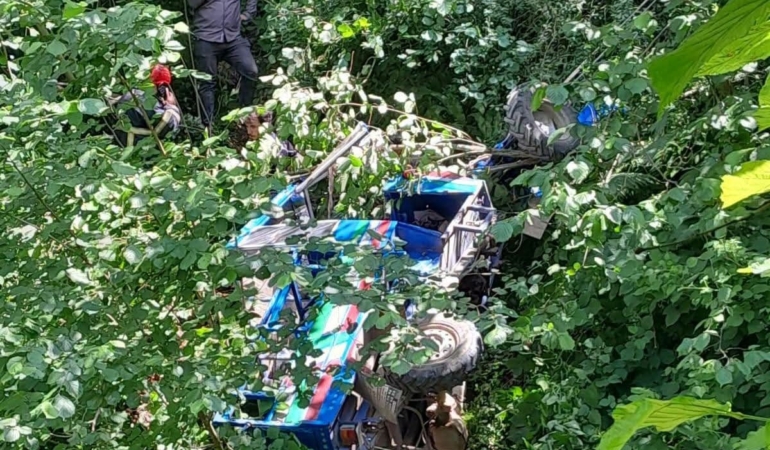 ORDU'DA DEVRİLEN PATPATIN SÜRÜCÜSÜ HAYATINI KAYBETTİ