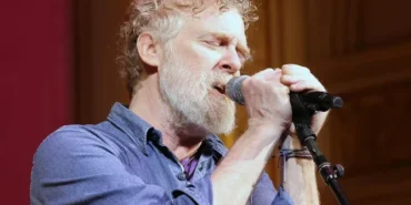 Oscar-odullu-Glen-Hansard-motosiklet-kazasinda-yasamini-yitirdi-featured