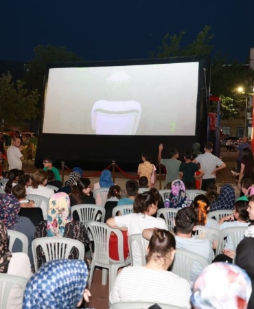 Osmangazide-Yazlik-Sinema-Coskusu-Cocuklarla-Bulustu-featured