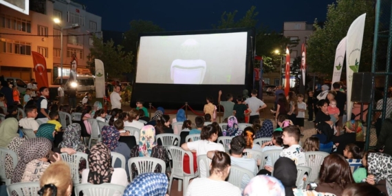 Osmangazi’de Yazlık Sinema Coşkusu Çocuklarla Buluştu