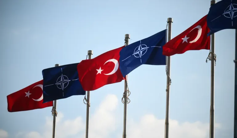 PTT8217den-NATO-Zirvesi-icin-ozel-anma-pulu-ve-ilk-gun-zarfi-featured