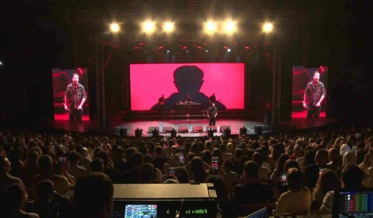 Poizi-Bursa-Festivalinde-hayranlarini-buyuledi-featured