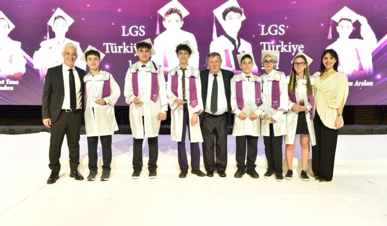 Sahinkayadan-LGSde-cift-Turkiye-birinciligi-elde-edildi-featured