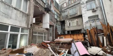 Sisli8217de-duvar-coktu-mahallede-deprem-panigi-yasandi-featured