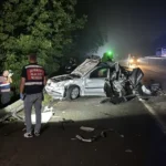TIR-arizali-otomobile-carpti-1-cocuk-oldu-3-kisi-yaralandi-featured