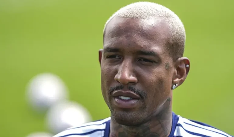 Talisca8217dan-Ismail-Kartal8217a-ovgu-Fenerbahce-boyle-oynamali-featured