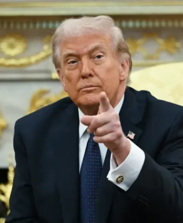 Trump-Hurmuz-Bogazi-acik-dun-gece-onlari-sert-vurduk-featured