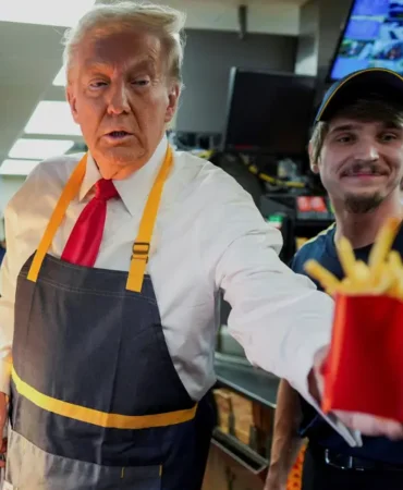 Trump8217in-ucaktaki-Amerikan-Klasikleri-milyar-dolarlik-ucak-ve-menu-featured