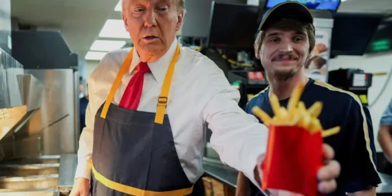 Trump8217in-ucaktaki-Amerikan-Klasikleri-milyar-dolarlik-ucak-ve-menu-featured
