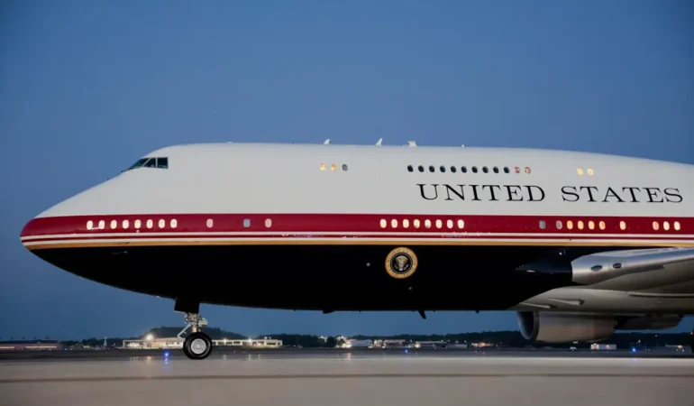 Turkiye-donusunde-ani-karar-Trump-eski-Air-Force-One8217a-yoneldi-featured