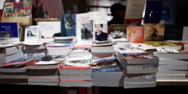 Yapay-zeka-tartismalari-buyuyor-Sahaflarda-kitaplar-imha-edildi-featured