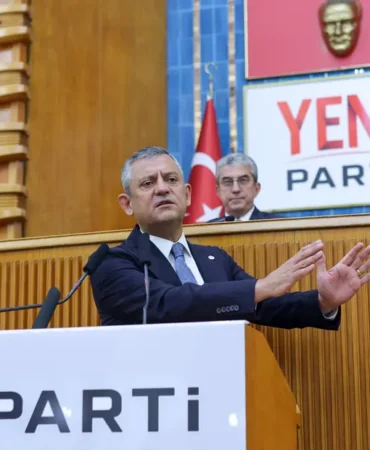 Yeni-Parti8217de-Grup-Yonetimi-Netlesti-featured