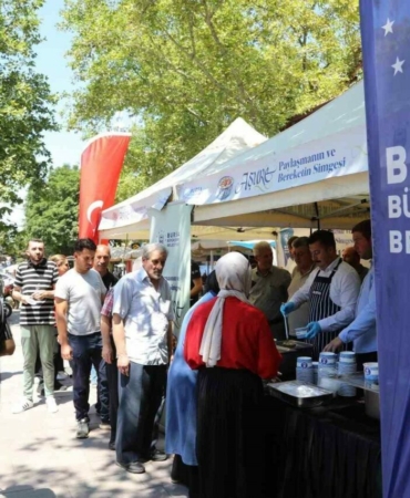 Yenisehir8217de-Muharrem-bereketiyle-asure-ikrami-featured