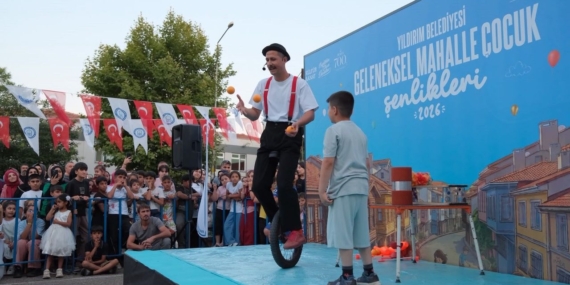 Yıldırım’da Sokaklar Şenliklerle Renklendi