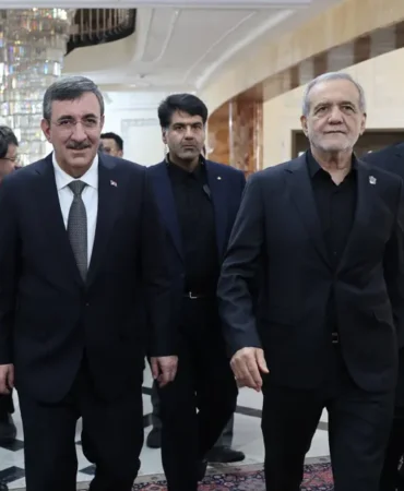 Yilmaz8217in-Iran-ziyareti-Hamaney-cenazesi-icin-Tahran8217da-featured