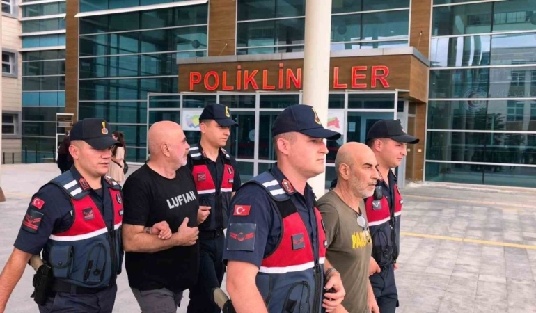 Yonetmen-Ezel-Akaya-adli-kontrol-cikti-kardesi-tutuklandi-featured