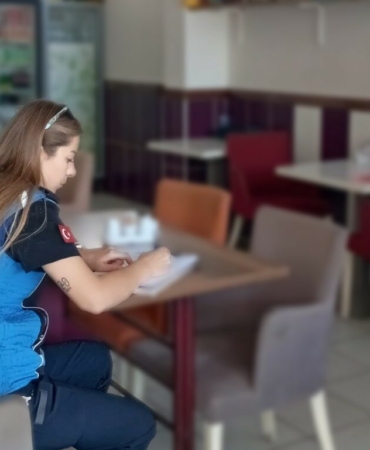 Zabita-ekipleri-doner-salonlarini-denetledi-featured