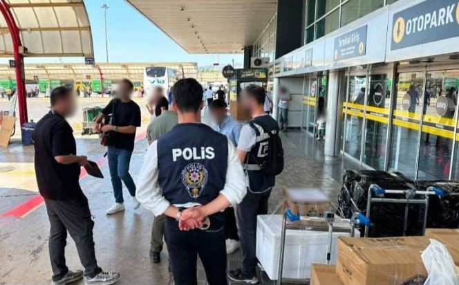 Bursa’da düzensiz göç önleme ve organizatör yakalama operasyonları