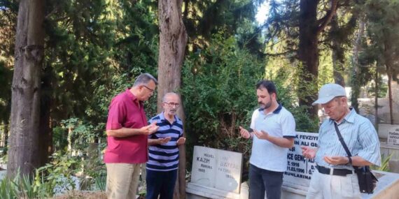 Kazım Baykal’ın 33. ölüm yıldönümünde mezarı başında anıldı