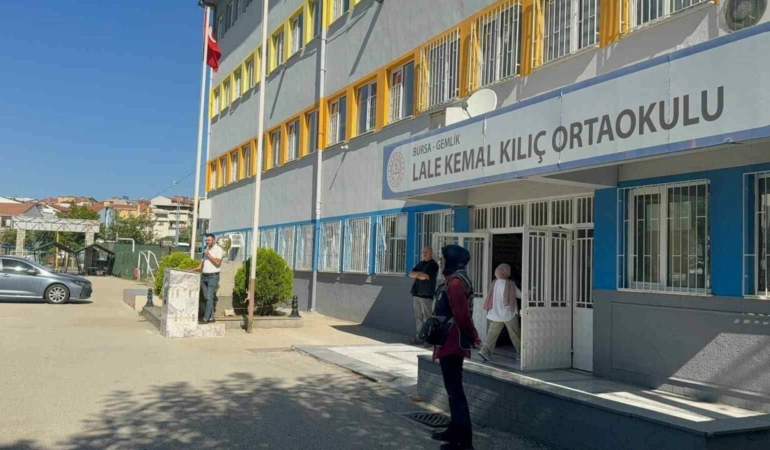 11-zabit-katibi-icin-Gemlik8217te-uygulamali-klavye-sinavi-yapildi-featured