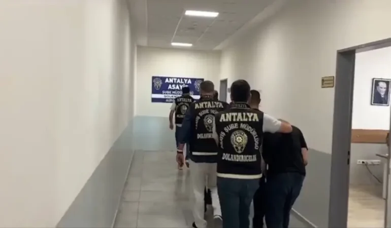 22-ilde-nitelikli-dolandiricilik-operasyonu-cok-sayida-gozalti-featured