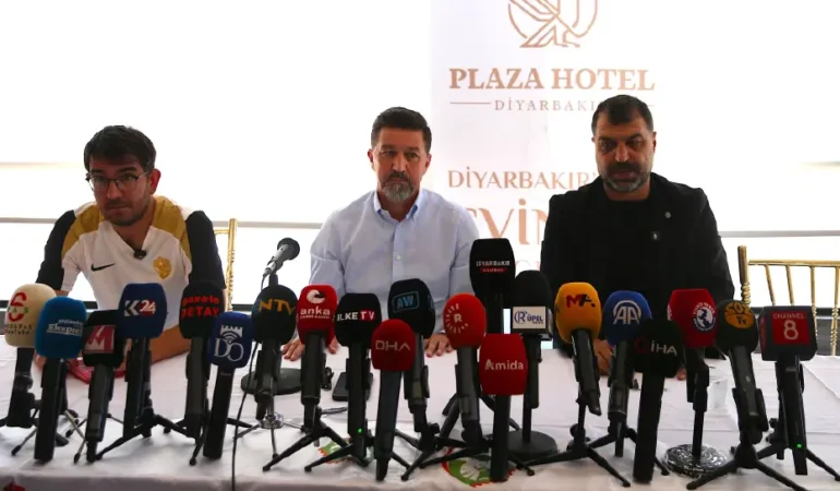 Amedspor8217dan-Fenerbahce-aciklamasi-3-4-oyuncu-talebi-reddedildi-featured