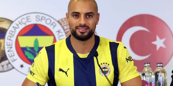 Amrabat-Istanbulda-geldi-saglik-kontrolleri-icin-Fenerbahce-featured