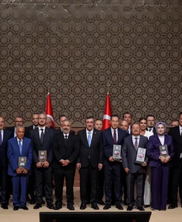 Anadolu-Medya-Odulleri-sahiplerini-buldu-featured