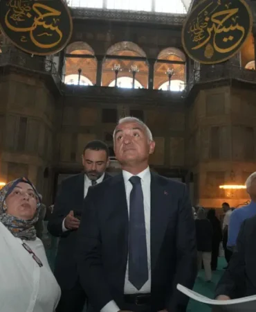 Ayasofya-restorasyonunda-3-etap-tamamlandi-featured