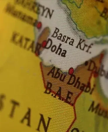BAE-Iran-ile-tum-ticari-ve-ekonomik-faaliyetleri-durdurdu-featured