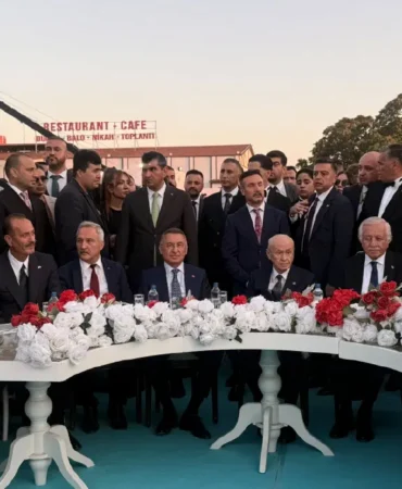 Bahceli-Ankara-dugununde-nikah-sahidi-oldu-featured