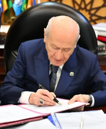 Bahceli-Cerceve-yasa-imzalari-bin-yillik-kardesligi-tescilledi-featured