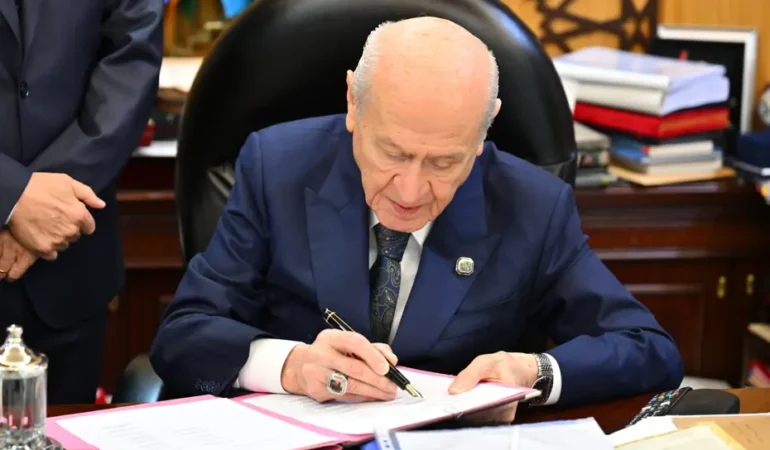 Bahceli-Cerceve-yasa-imzalari-bin-yillik-kardesligi-tescilledi-featured