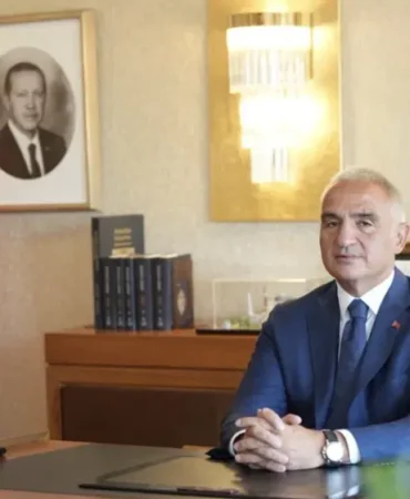 Bakan-Ersoy8217dan-30-Agustos-Zafer-Bayrami-mesaji-featured