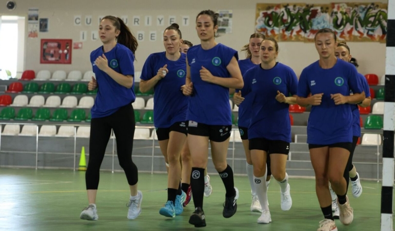 Bursa-Buyuksehir-Belediyespor-Kadin-Hentbol-Takimi-Kadroyu-Kurdu-featured