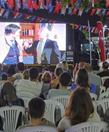 Bursa-Kulturparkta-Yesilcam-aksamlari-basladi-featured