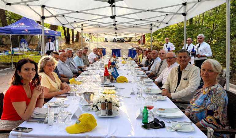 Bursa-UNESCO-Kurulu-Uludag-Icecekte-114-yillik-uretimi-inceledi-featured
