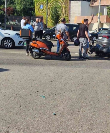 Bursa8217da-kavsakta-motosiklet-ile-Gemlik-ambulansi-carpisti-featured