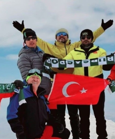 Bursali-dagcilar-Agri-Zirvesi8217nde-Bursaspor-atkisi-acti-featured