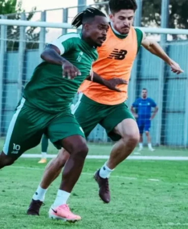 Bursaspor-Istanbulspor-maci-icin-hazirliklarini-surduruyor-featured