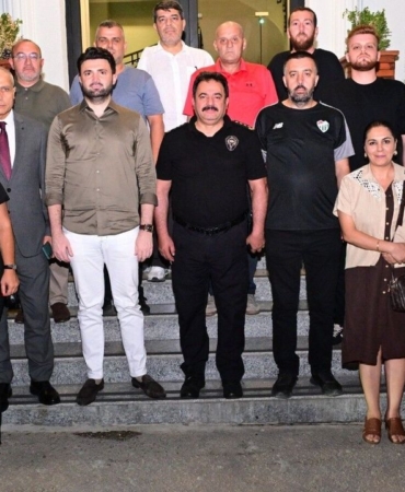 Bursaspor-yonetimi-ve-taraftarlar-guvenlik-zirvesinde-bulustu-featured