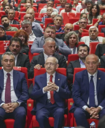 CHP8217de-Hareketli-Gunler-A-Takimi8217ndaki-iki-isim-ve-disiplin-sureci-featured