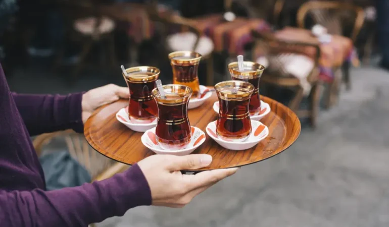 Cay-bardagi-olayinda-emsal-karar-isci-ise-iade-edildi-featured