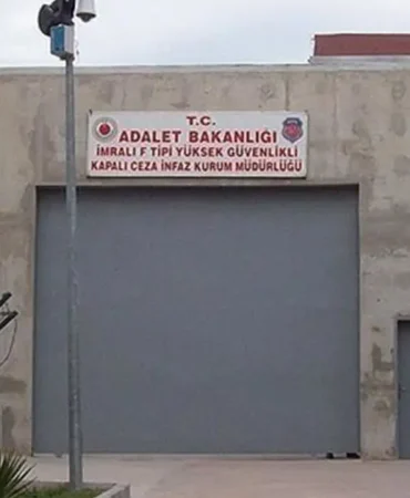 DEM-Parti-Heyeti-Imrali8217dan-Dondu-Ocalan-ile-3-Saatlik-Gorusme-featured