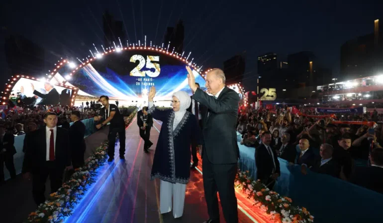 Emine-Erdogan8217dan-AK-Parti8217nin-25.-Yilini-Kutlama-Paylasimi-featured