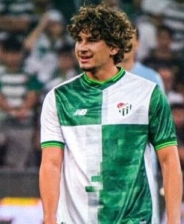 Emir-Kayacik-1-yil-Kahramanmaras-Istiklal-Spor8217da-kiralik-featured