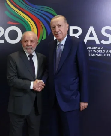 Erdogan-Lula-da-Silva-ile-gorustu-ikili-iliskileri-ele-aldi-featured