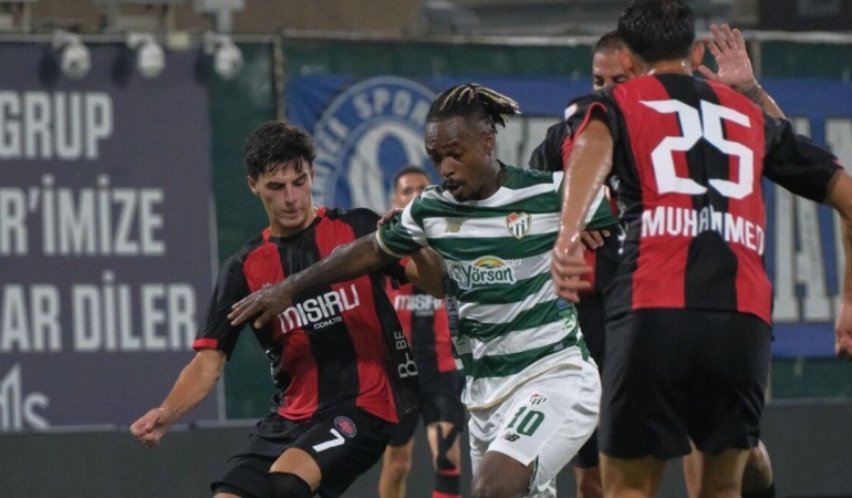 Fatih-Karagumruk-2-1-Bursaspor-ligde-ilk-yenilgi-featured